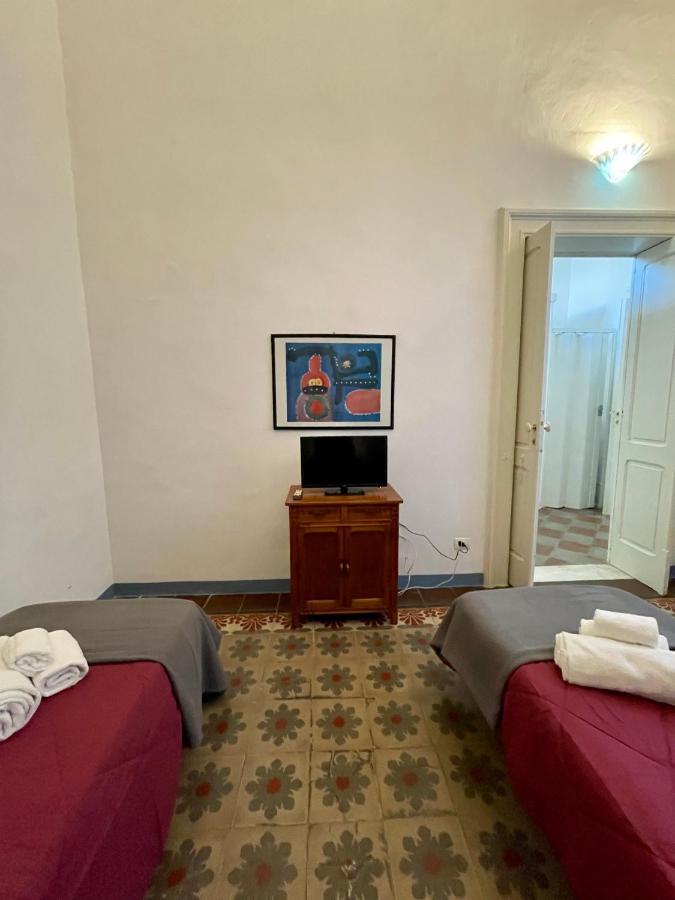 4 Balconi House-Appartamento Salentino Nel Centro Di Лечче Екстер'єр фото