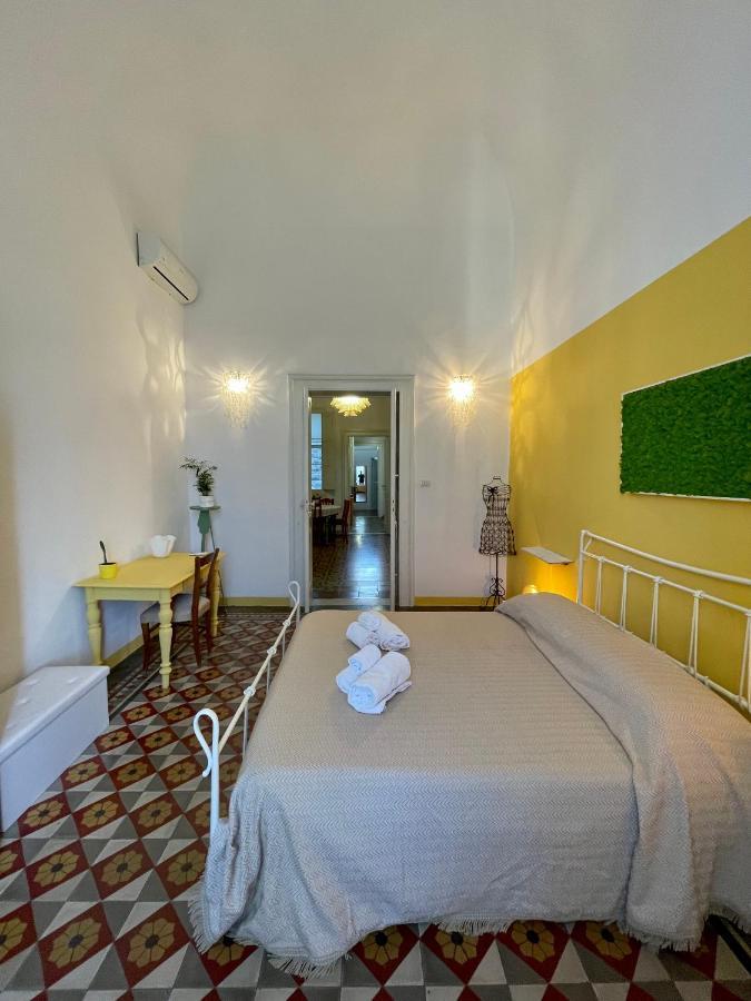 4 Balconi House-Appartamento Salentino Nel Centro Di Лечче Екстер'єр фото